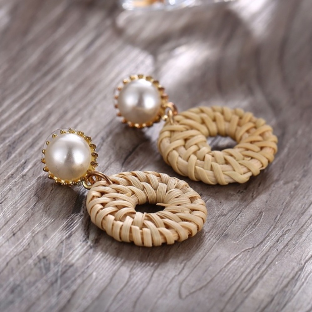Round Rattan Faux Pearl Earrings